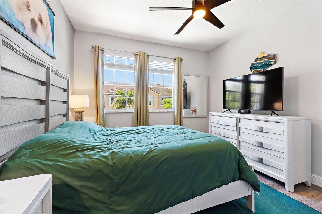 047-114LighthouseCir-UnitC-SMALL
