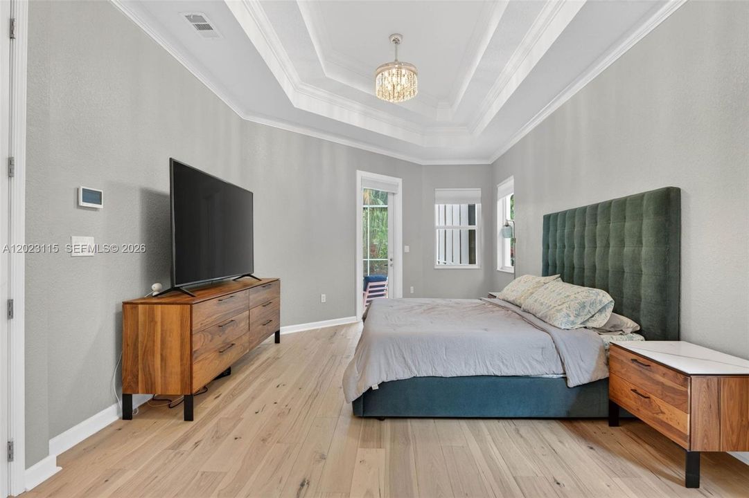 На продажу: $999,000 (5 спален, 3 ванн, 3063 Квадратных фут)