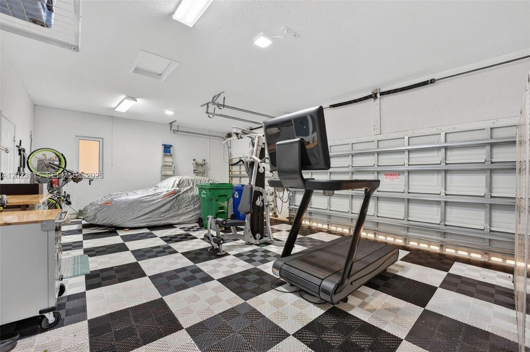 На продажу: $999,000 (5 спален, 3 ванн, 3063 Квадратных фут)