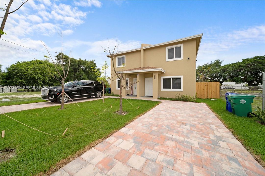 For Rent: $3,800 (4 beds, 3 baths, 1728 Square Feet)
