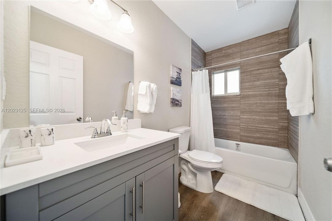 For Rent: $3,800 (4 beds, 3 baths, 1728 Square Feet)