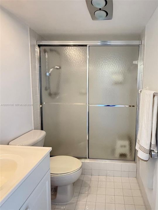 For Sale: $175,000 (2 beds, 2 baths, 1100 Square Feet)