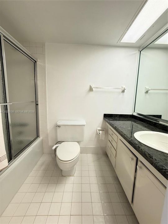For Sale: $175,000 (2 beds, 2 baths, 1100 Square Feet)