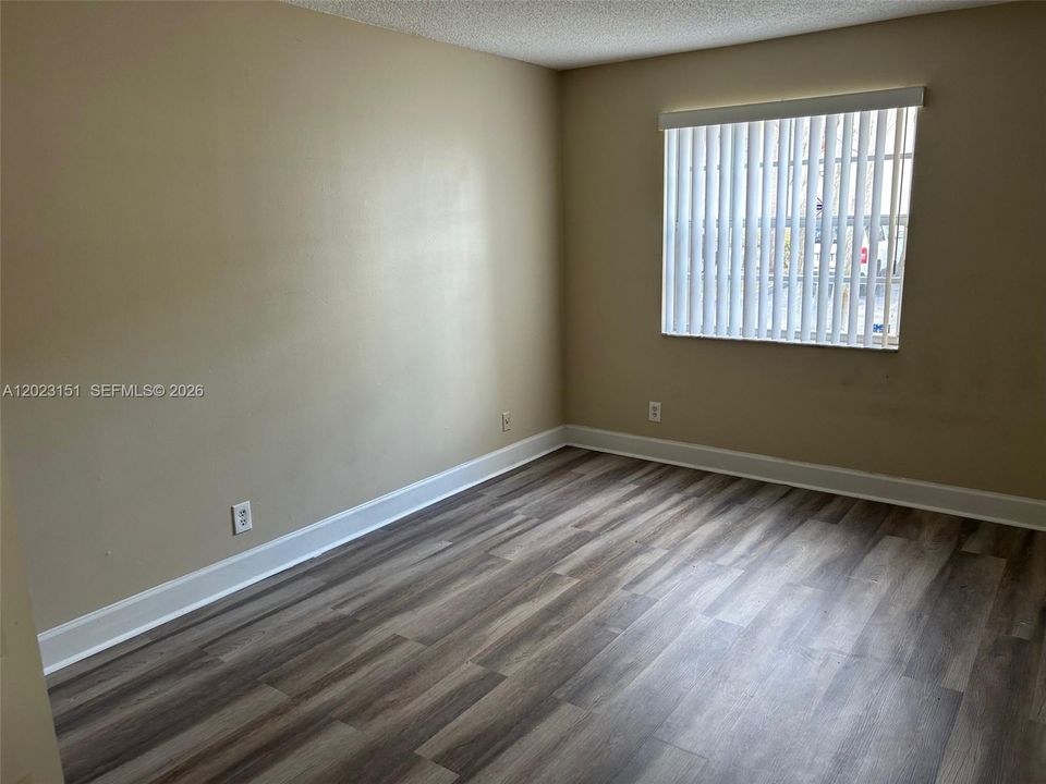 В аренду: $2,450 (3 спален, 2 ванн, 1125 Квадратных фут)