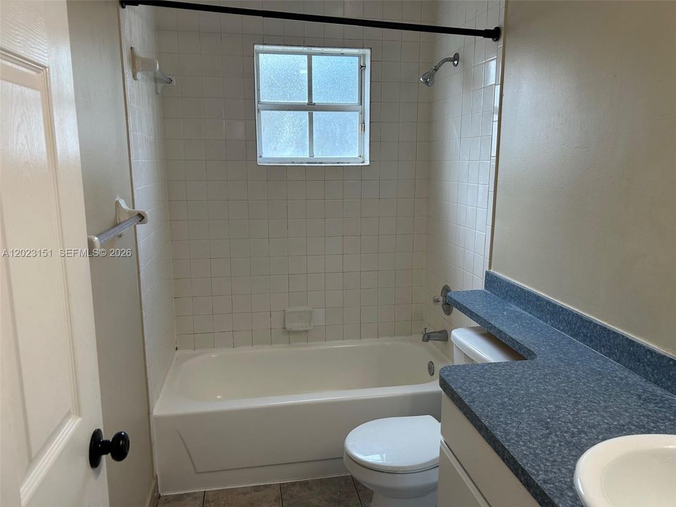 В аренду: $2,450 (3 спален, 2 ванн, 1125 Квадратных фут)