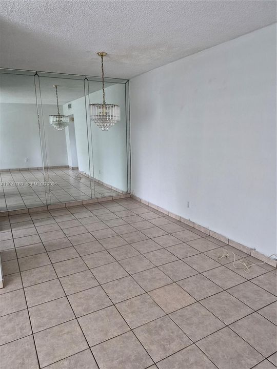 На продажу: $175,000 (1 спален, 1 ванн, 640 Квадратных фут)