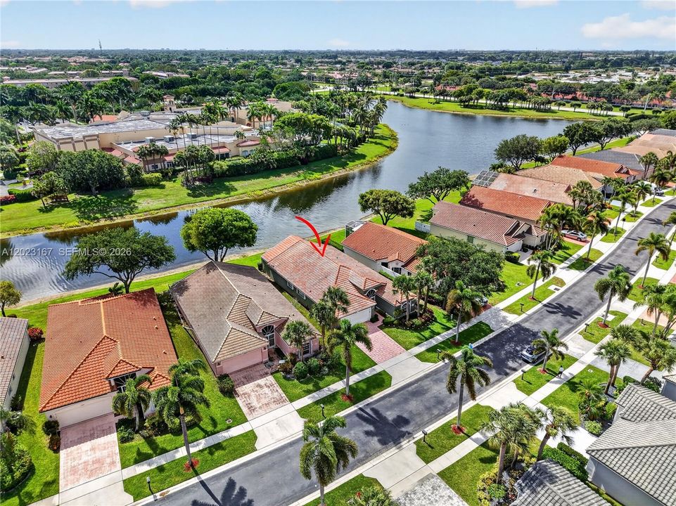For Sale: $649,000 (3 beds, 2 baths, 2026 Square Feet)