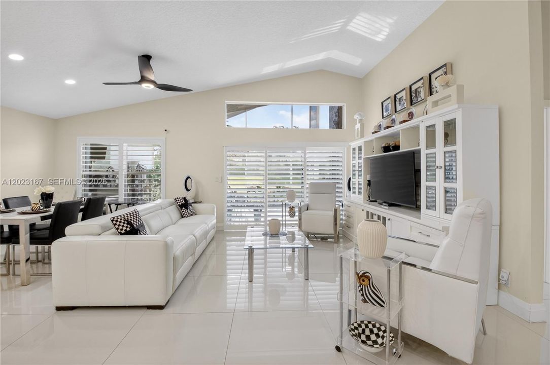 For Sale: $649,000 (3 beds, 2 baths, 2026 Square Feet)
