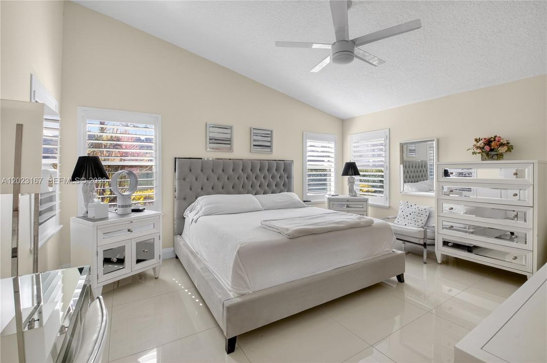 For Sale: $649,000 (3 beds, 2 baths, 2026 Square Feet)