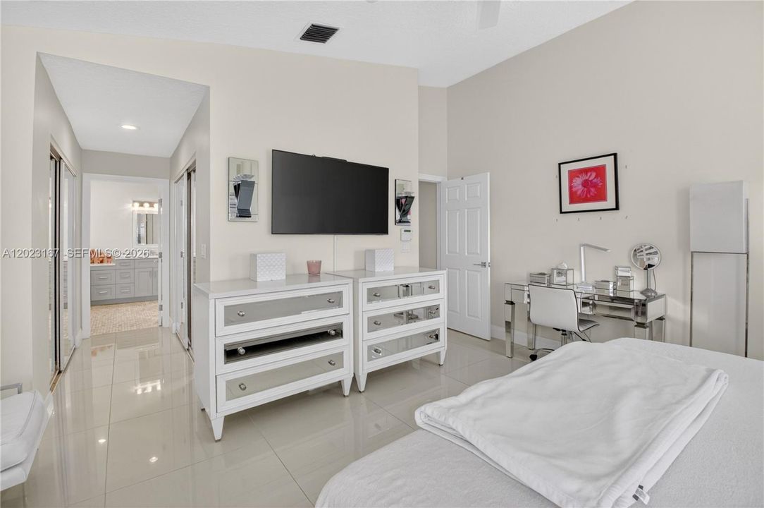 For Sale: $649,000 (3 beds, 2 baths, 2026 Square Feet)