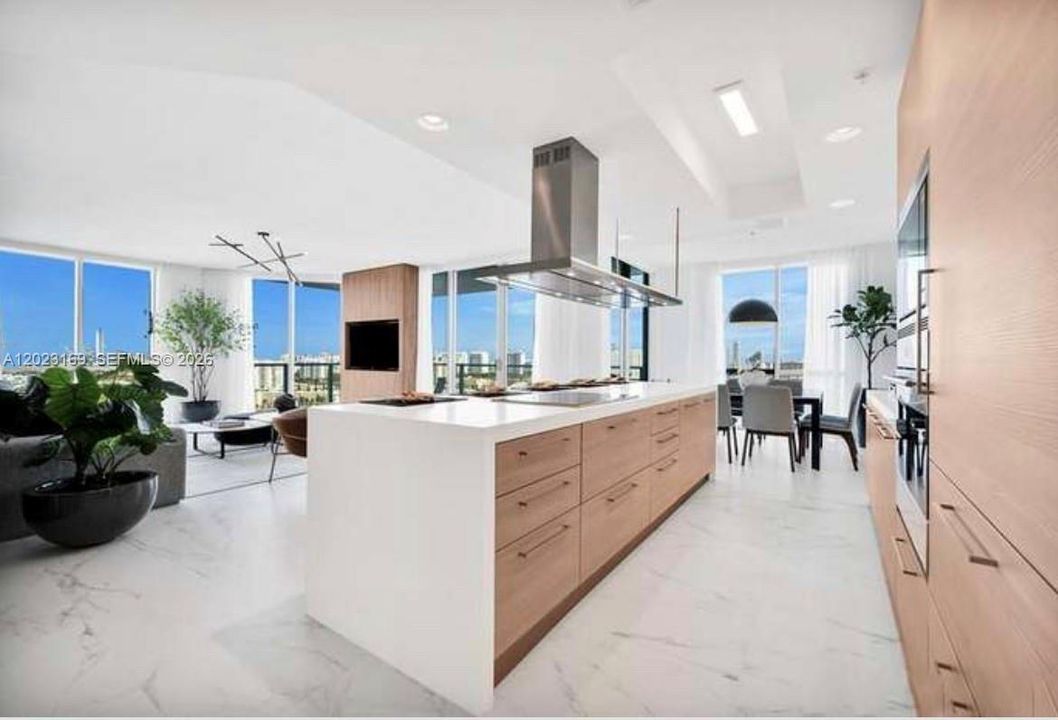 For Sale: $1,990,000 (3 beds, 3 baths, 2225 Square Feet)