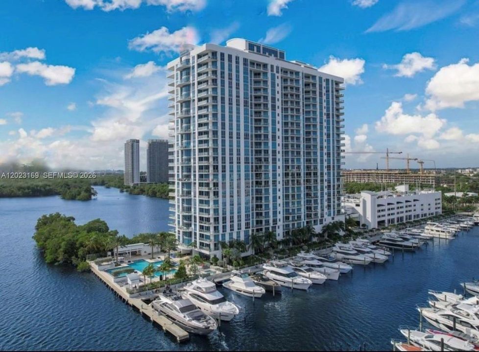 For Sale: $1,990,000 (3 beds, 3 baths, 2225 Square Feet)