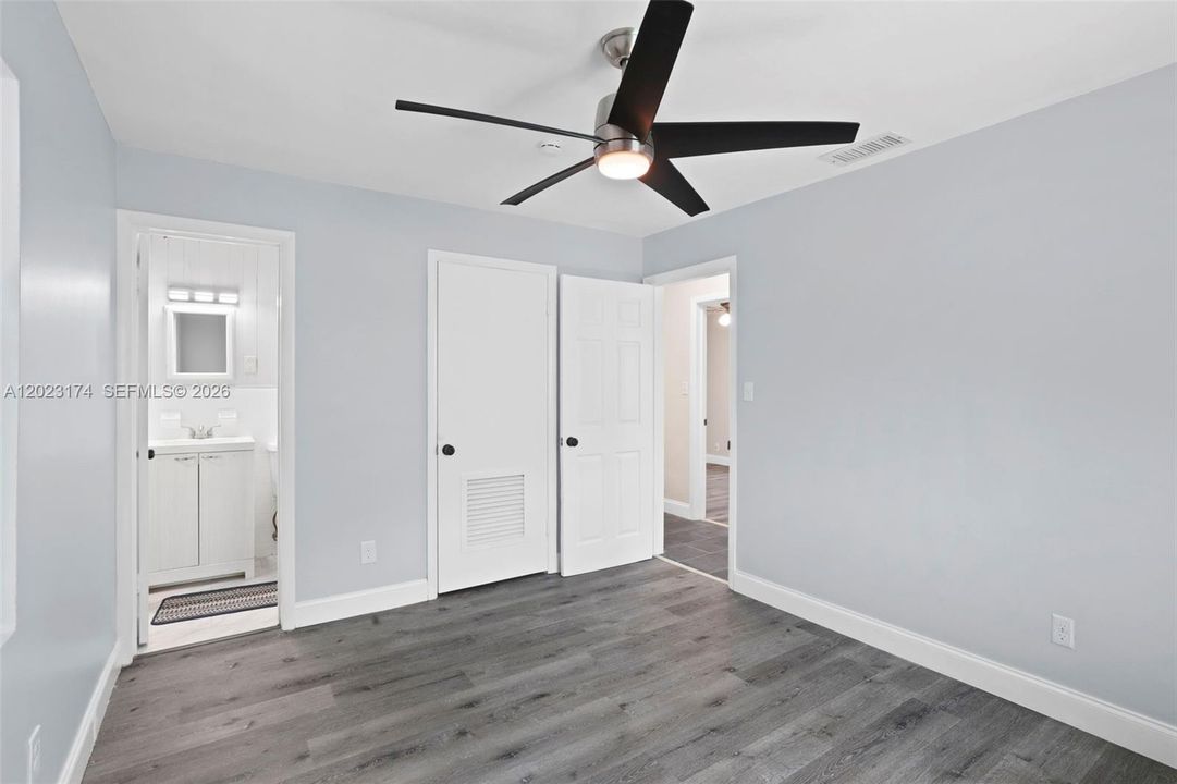For Sale: $329,000 (3 beds, 2 baths, 1244 Square Feet)