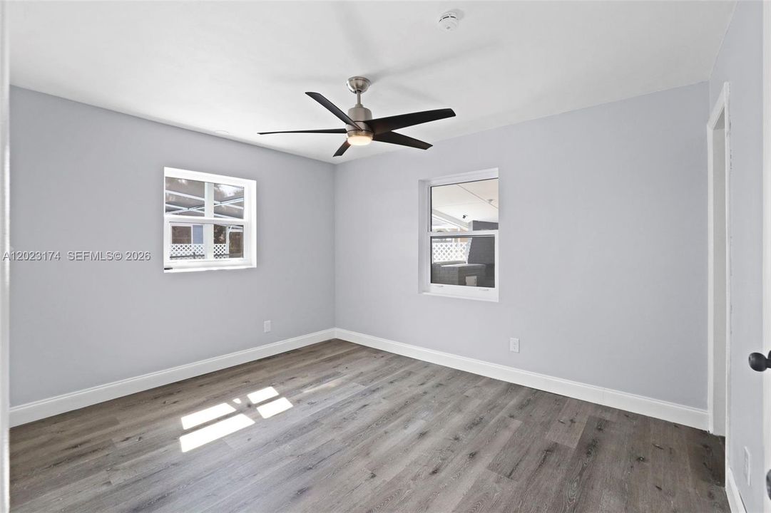 For Sale: $329,000 (3 beds, 2 baths, 1244 Square Feet)