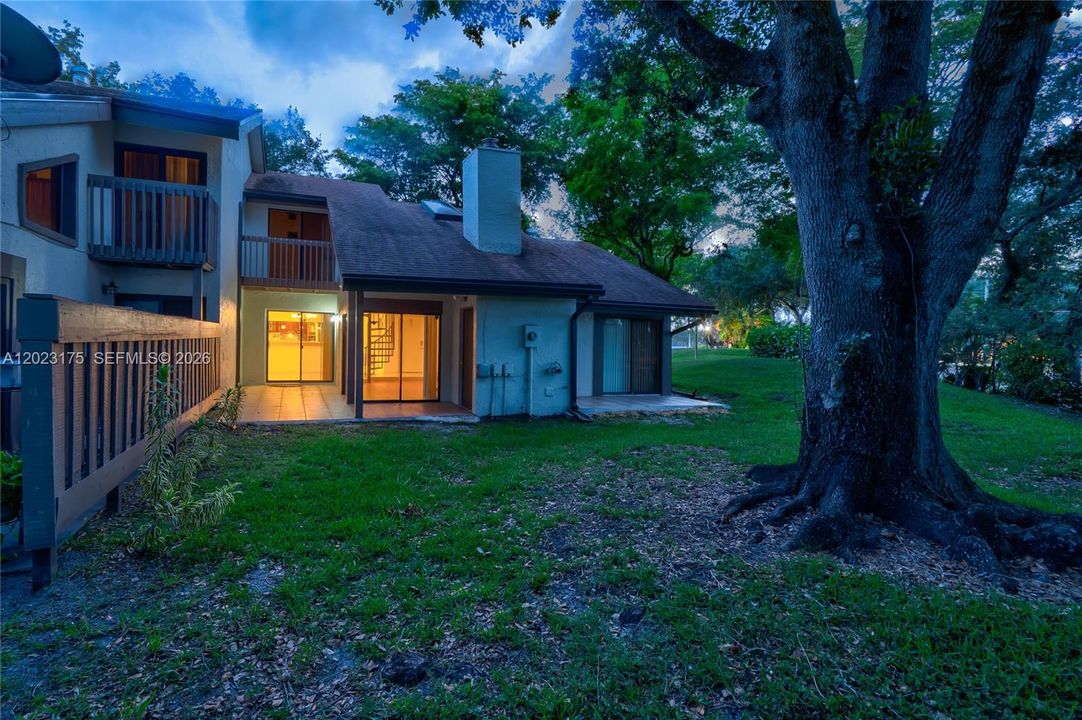 En Venta: $349,000 (2 camas, 2 baños, 1400 Pies cuadrados)