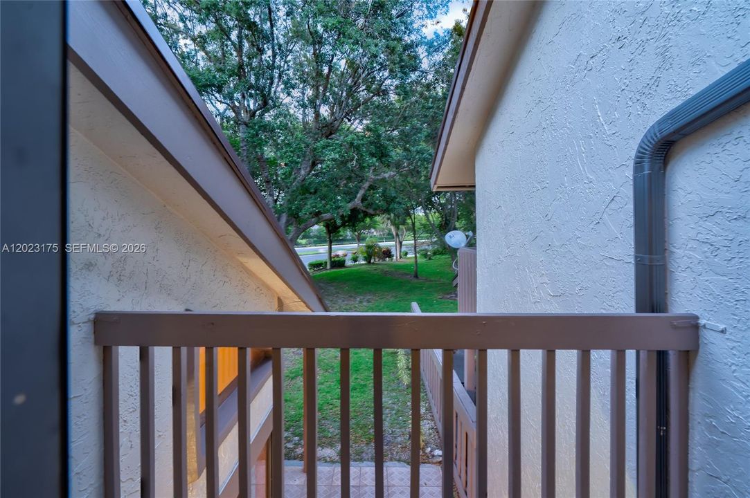 En Venta: $349,000 (2 camas, 2 baños, 1400 Pies cuadrados)