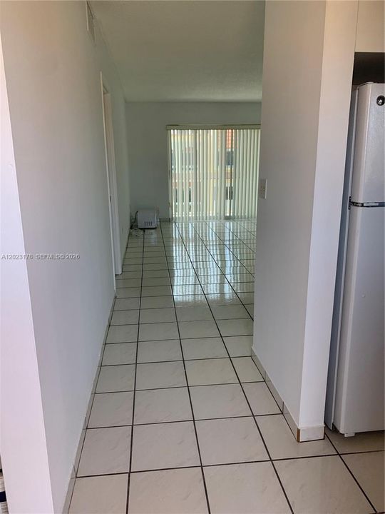 В аренду: $1,800 (1 спален, 1 ванн, 712 Квадратных фут)
