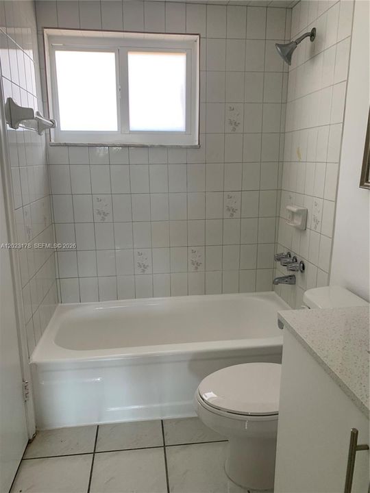 В аренду: $1,800 (1 спален, 1 ванн, 712 Квадратных фут)