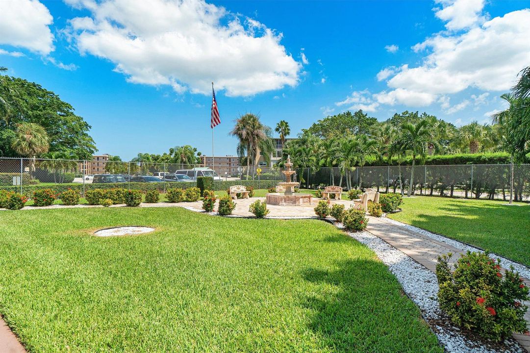 037-725LoriDrive-412-PalmSprings-FL-3346