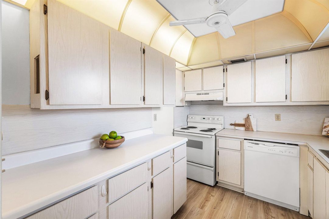 014-725LoriDrive-412-PalmSprings-FL-3346