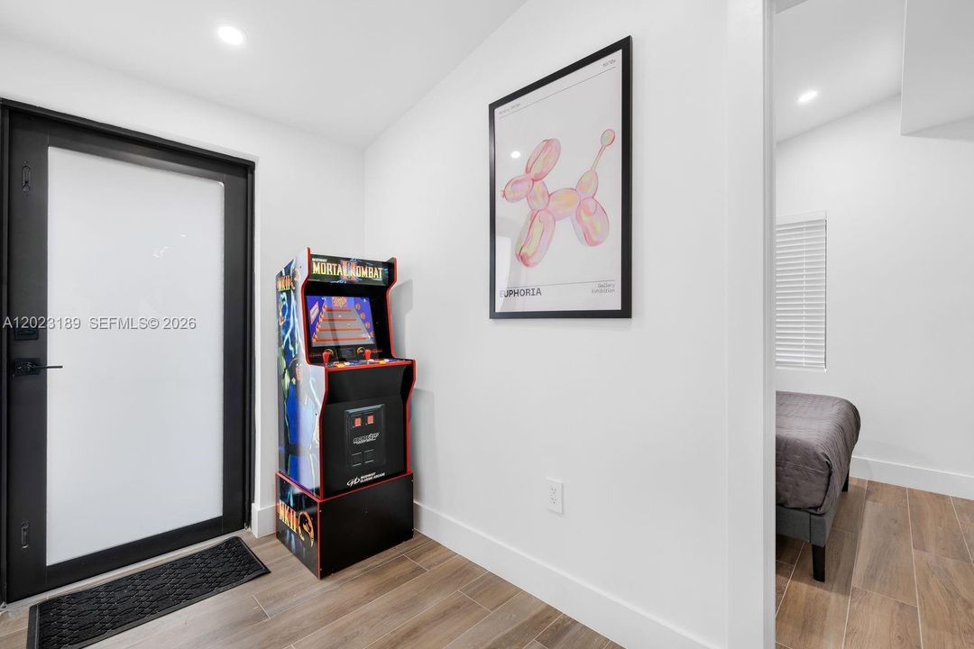 For Sale: $1,169,000 (5 beds, 3 baths, 1779 Square Feet)