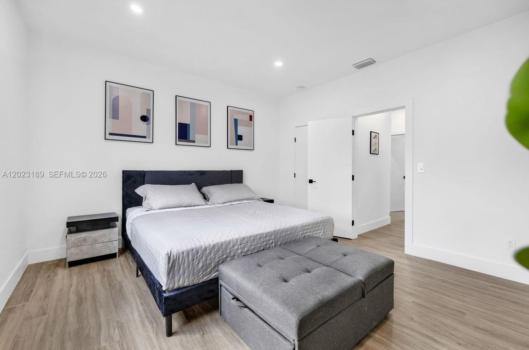 For Sale: $1,169,000 (5 beds, 3 baths, 1779 Square Feet)