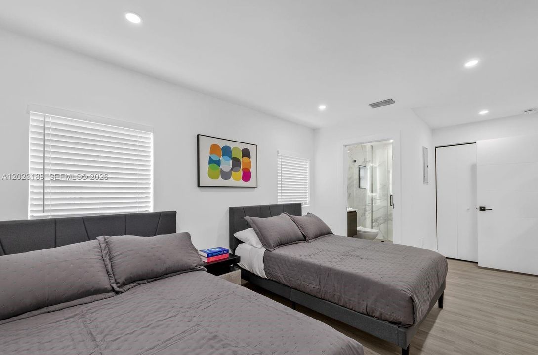 For Sale: $1,169,000 (5 beds, 3 baths, 1779 Square Feet)