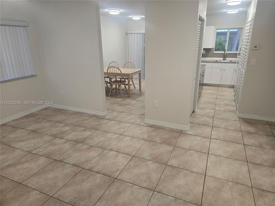 For Rent: $2,700 (3 beds, 2 baths, 1164 Square Feet)