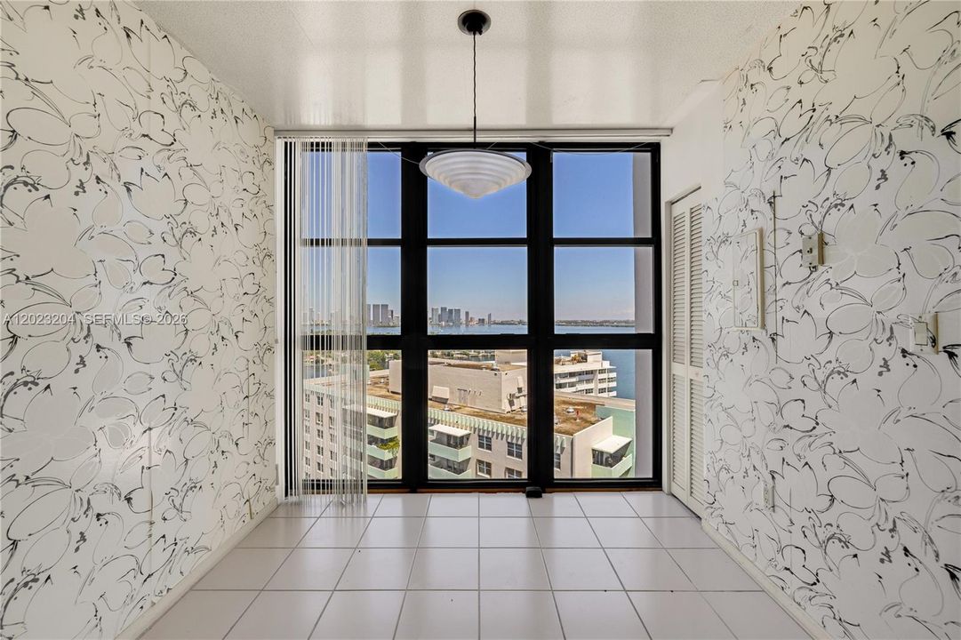 Active With Contract: $1,575,000 (2 beds, 2 baths, 1837 Square Feet)