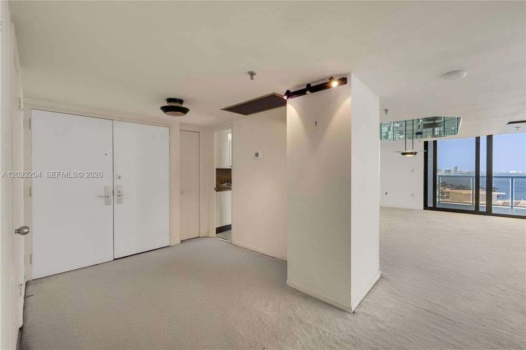 Active With Contract: $1,575,000 (2 beds, 2 baths, 1837 Square Feet)
