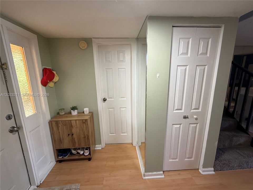 В аренду: $3,200 (2 спален, 2 ванн, 1296 Квадратных фут)
