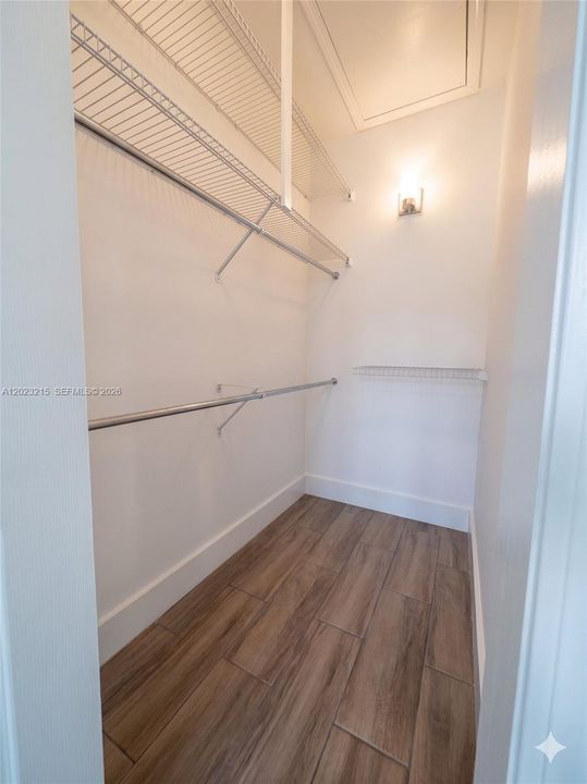 Walk-in Closet