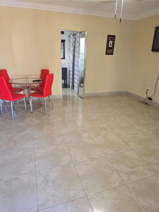 En Renta: $1,150 (0 camas, 1 baños, 0 Pies cuadrados)
