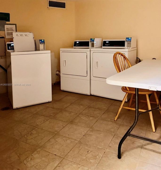 For Rent: $1,500 (1 beds, 1 baths, 790 Square Feet)