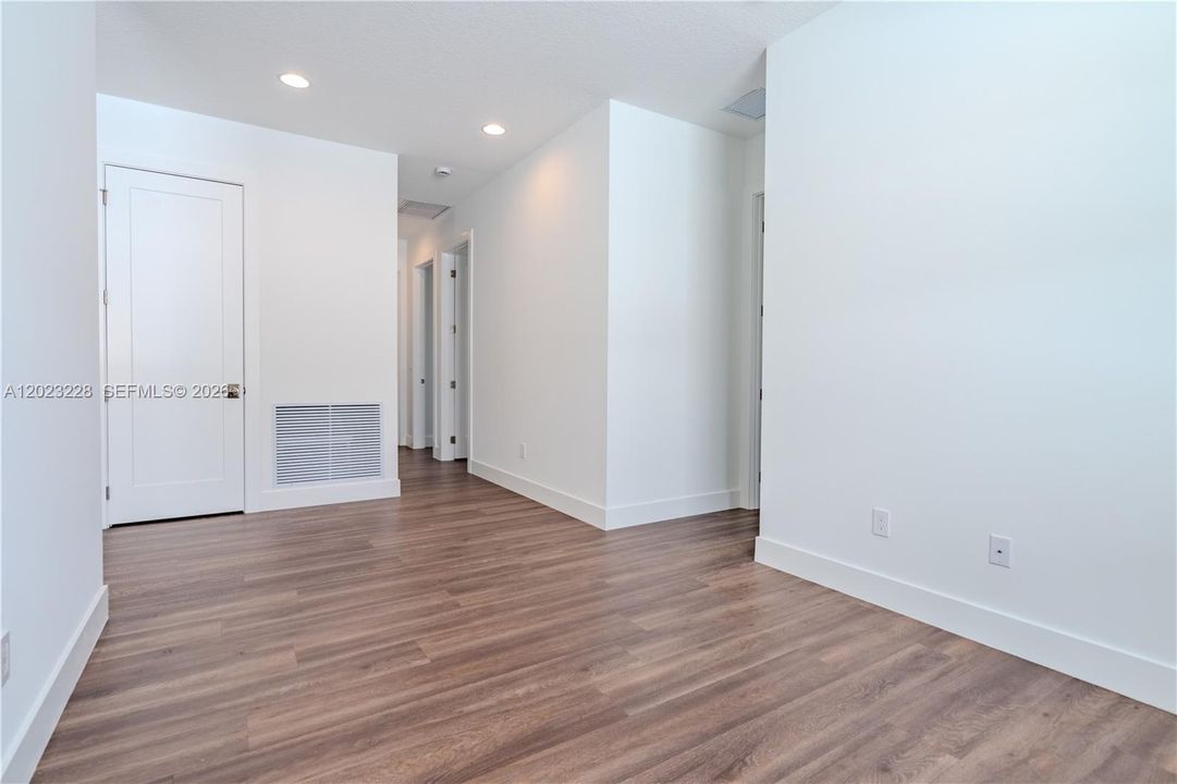 2nd Floor family room view to Bedrooms