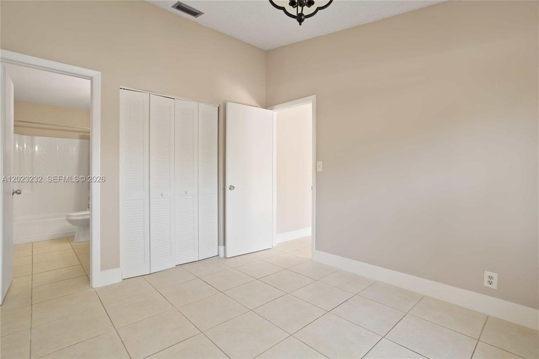 For Rent: $2,500 (2 beds, 2 baths, 1224 Square Feet)