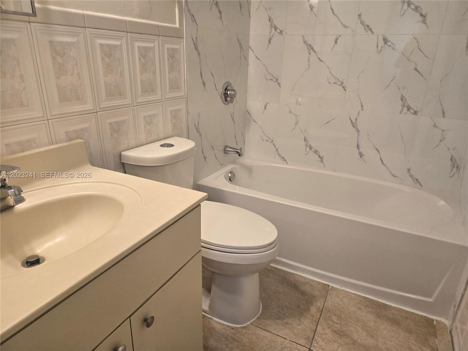 For Rent: $2,600 (3 beds, 2 baths, 1164 Square Feet)
