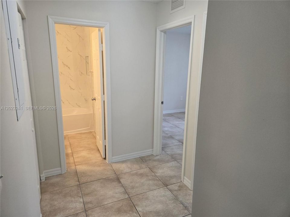 For Rent: $2,600 (3 beds, 2 baths, 1164 Square Feet)