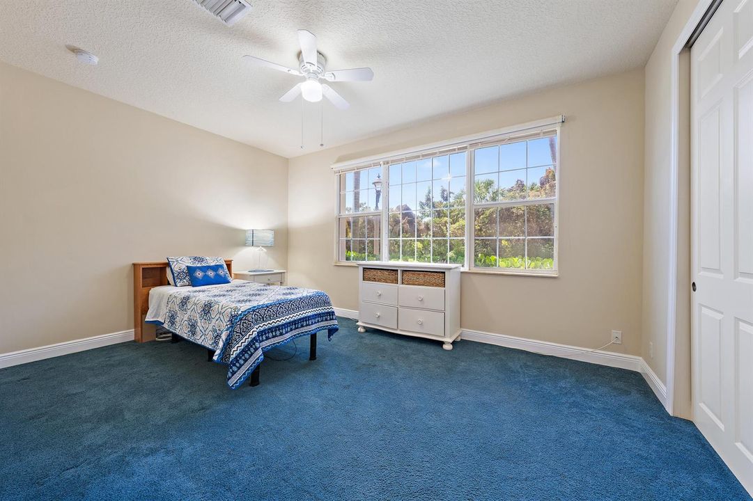 2nd Bedroom