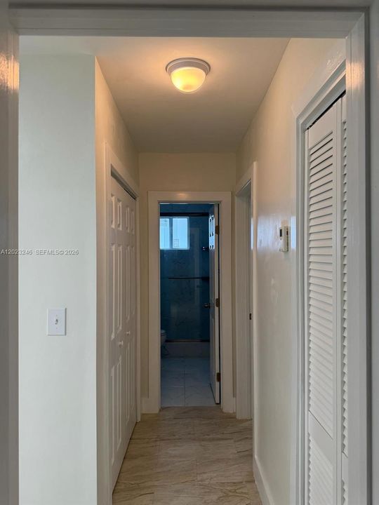 For Rent: $2,600 (2 beds, 1 baths, 1990 Square Feet)