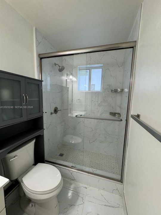 For Rent: $2,600 (2 beds, 1 baths, 1990 Square Feet)