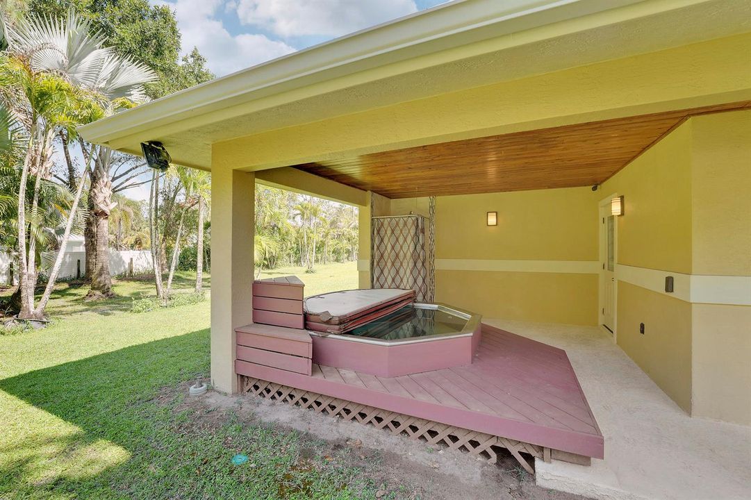 Stainless Spa / Outdoor Shower