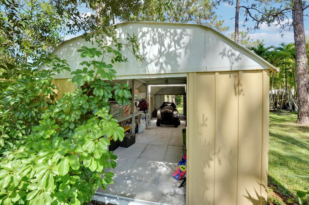 Shed
