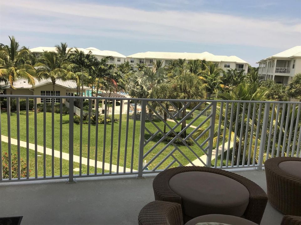 balcony east