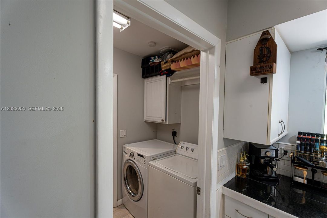 For Sale: $320,000 (3 beds, 2 baths, 1300 Square Feet)