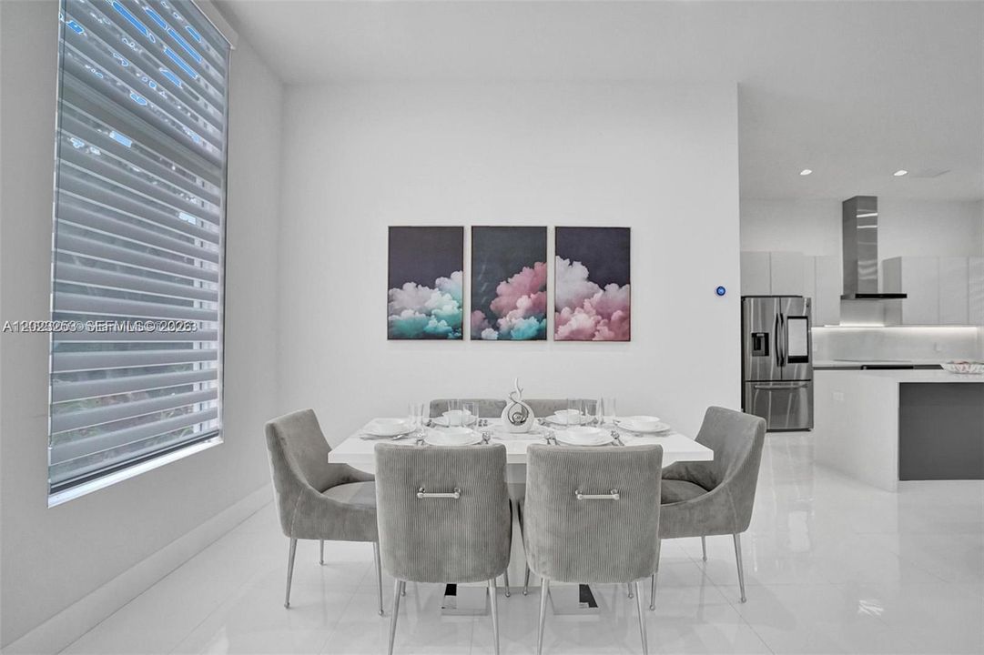 В аренду: $11,595 (5 спален, 3 ванн, 2127 Квадратных фут)