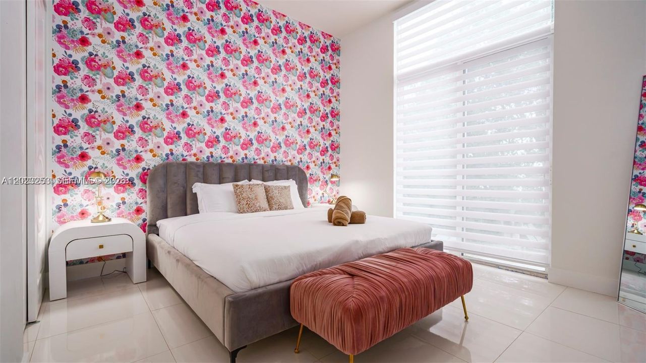 В аренду: $11,595 (5 спален, 3 ванн, 2127 Квадратных фут)