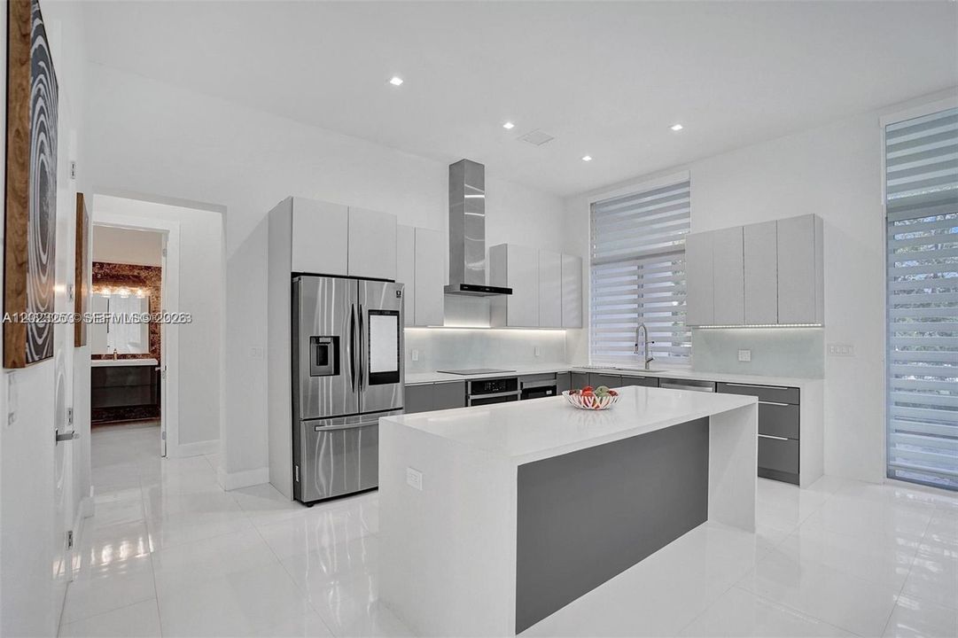 В аренду: $11,595 (5 спален, 3 ванн, 2127 Квадратных фут)