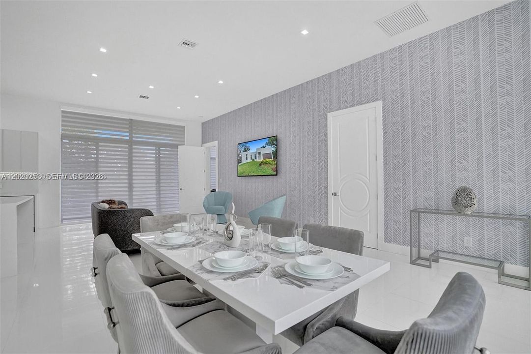 В аренду: $11,595 (5 спален, 3 ванн, 2127 Квадратных фут)