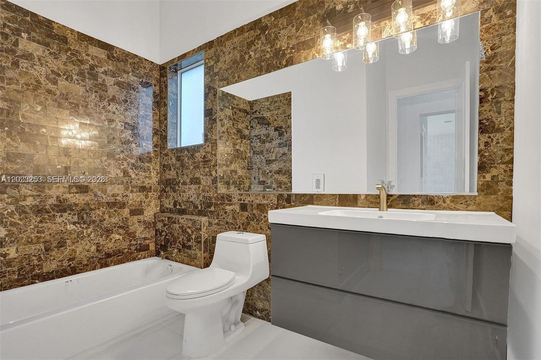 В аренду: $11,595 (5 спален, 3 ванн, 2127 Квадратных фут)